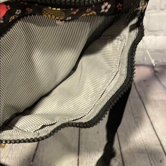 Pineapple Print Black Waist Bag - Picture 3 of 3